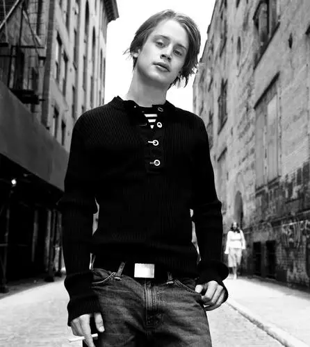 Macaulay Culkin Wall Poster picture 895923