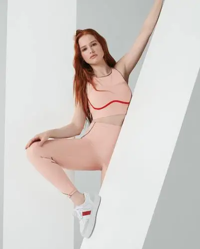 Madelaine Petsch Jigsaw Puzzle picture 16035
