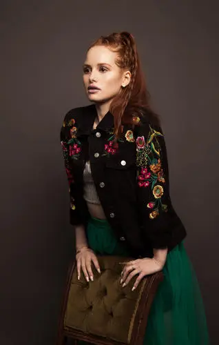 Madelaine Petsch Jigsaw Puzzle picture 691611