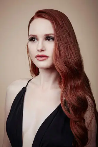 Madelaine Petsch Image Jpg picture 770112