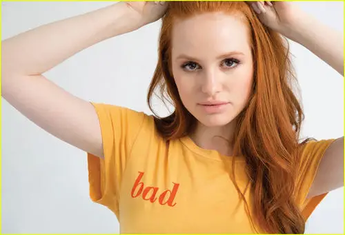 Madelaine Petsch Computer MousePad picture 773018