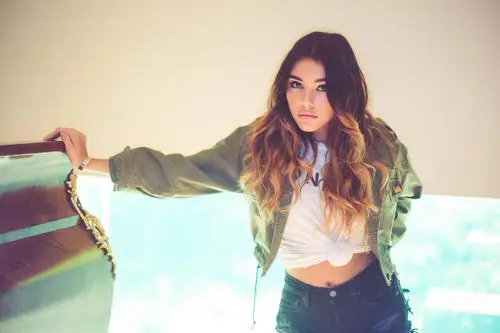 Madison Beer Jigsaw Puzzle picture 466014