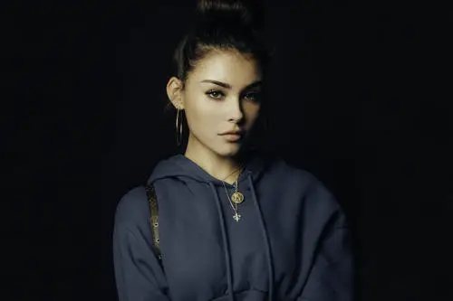 Madison Beer Computer MousePad picture 797048