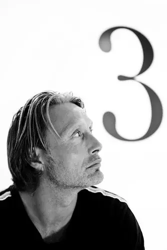 Mads Mikkelsen Wall Poster picture 466042