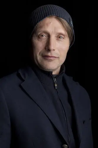 Mads Mikkelsen Women's Colored Hoodie - idPoster.com