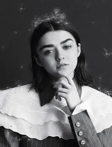 Maisie Williams Protected Face mask - idPoster.com