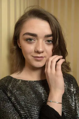 Maisie Williams Computer MousePad picture 473648