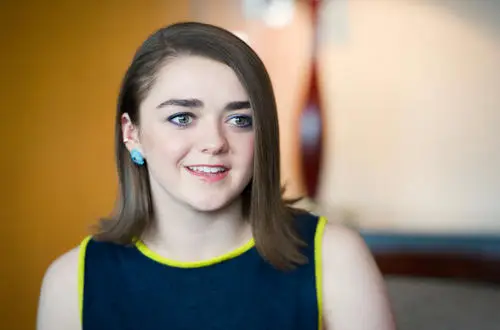 Maisie Williams Computer MousePad picture 785255