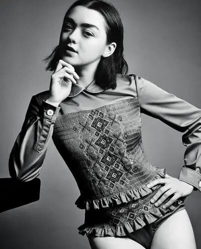 Maisie Williams Wall Poster picture 785260