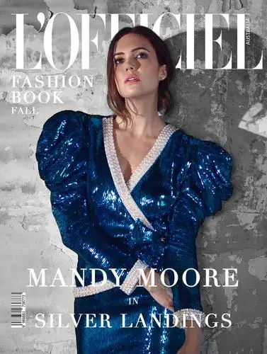 Mandy Moore Women's Colored Hoodie - idPoster.com