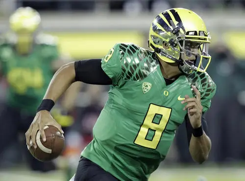 Marcus Mariota Wall Poster picture 720433