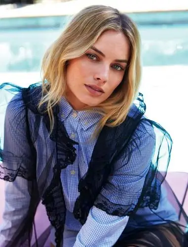 Margot Robbie Wall Poster picture 11453