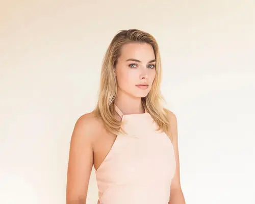 Margot Robbie Wall Poster picture 675544