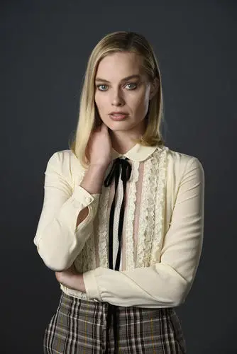 Margot Robbie Computer MousePad picture 797104
