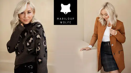 Mariloup Wolfe Women's Colored Hoodie - idPoster.com