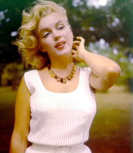 Marilyn Monroe Men's Colored  Long Sleeve T-Shirt - idPoster.com