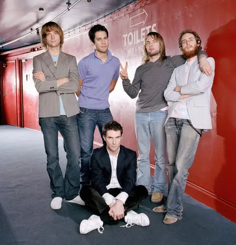 Maroon 5 Men's Colored  Long Sleeve T-Shirt - idPoster.com