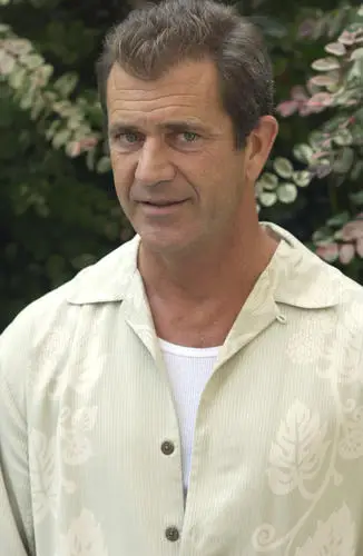 Mel Gibson Protected Face mask - idPoster.com