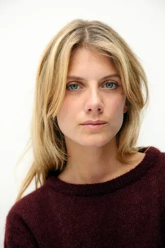 Melanie Laurent Protected Face mask - idPoster.com