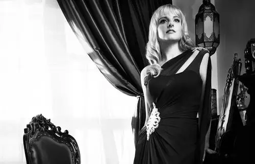 Melissa Rauch Jigsaw Puzzle picture 468632