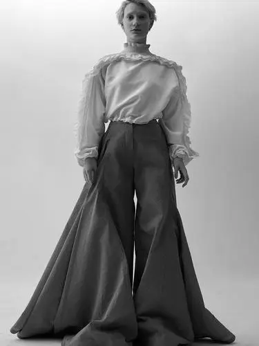 Mia Wasikowska Women's Colored  Long Sleeve T-Shirt - idPoster.com