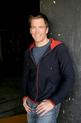 Michael Weatherly Drawstring Backpack - idPoster.com