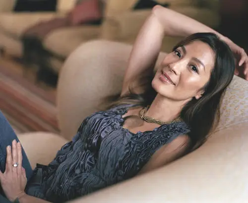 Michelle Yeoh Computer MousePad picture 149486