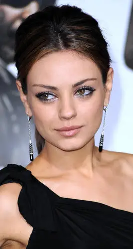 Mila Kunis Wall Poster picture 170565