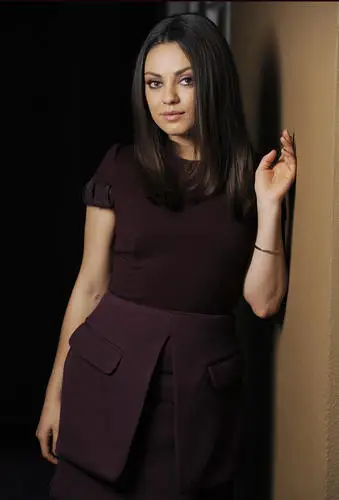 Mila Kunis Wall Poster picture 184235