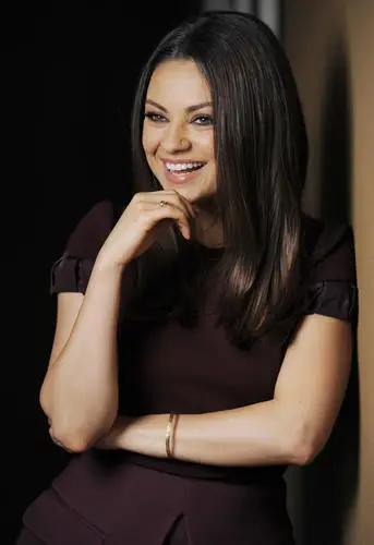 Mila Kunis Wall Poster picture 184237