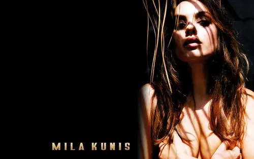 Mila Kunis Wall Poster picture 785522