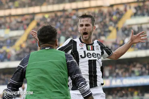 Miralem Pjanic Wall Poster picture 703509