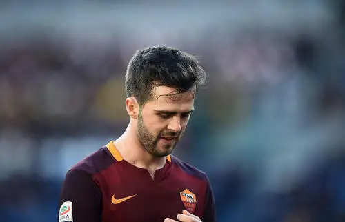 Miralem Pjanic Wall Poster picture 703539