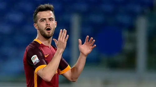 Miralem Pjanic Wall Poster picture 703543