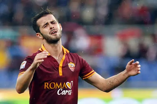 Miralem Pjanic Wall Poster picture 703545