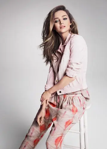 Miranda Kerr Women's Colored  Long Sleeve T-Shirt - idPoster.com