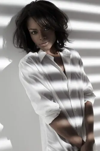 Naomie Harris Wall Poster picture 477441