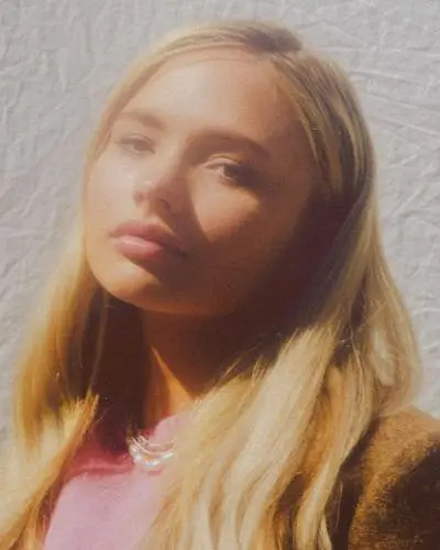 Natalie Alyn Lind Computer MousePad picture 1038239