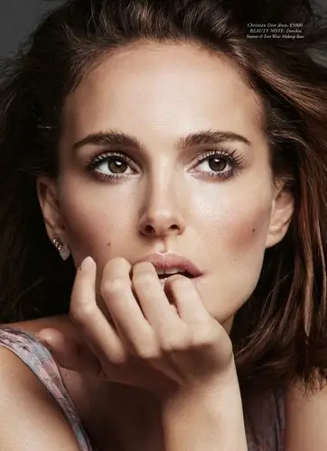 Natalie Portman Wall Poster picture 880016
