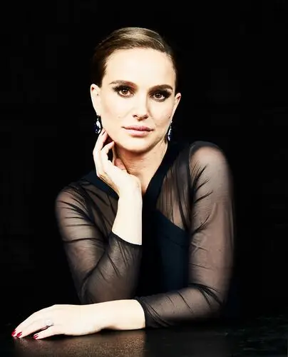 Natalie Portman Wall Poster picture 880090