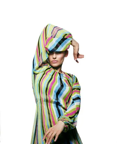 Nelly Furtado Men's Colored  Long Sleeve T-Shirt - idPoster.com
