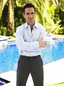Nestor Carbonell posters and prints