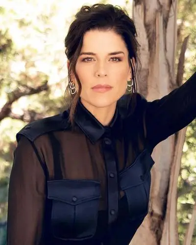 Neve Campbell Wall Poster picture 1062667