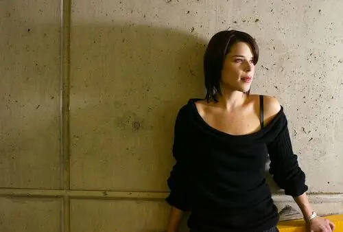 Neve Campbell Wall Poster picture 441852