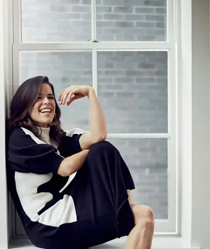 Neve Campbell Wall Poster picture 690075