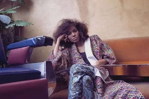 Nneka Women's Colored Hoodie - idPoster.com