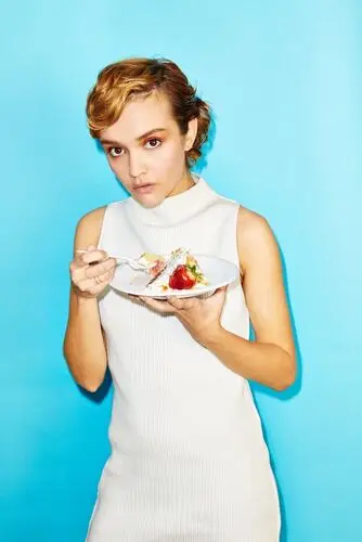 Olivia Cooke Wall Poster picture 543535