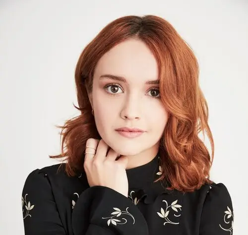 Olivia Cooke Computer MousePad picture 829951