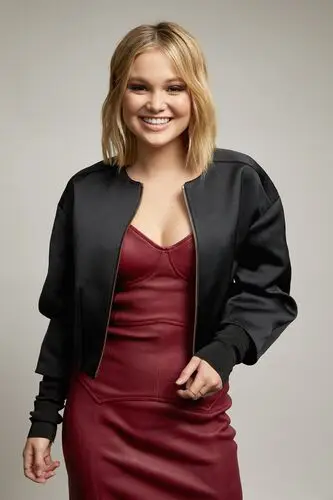Olivia Holt Wall Poster picture 808265