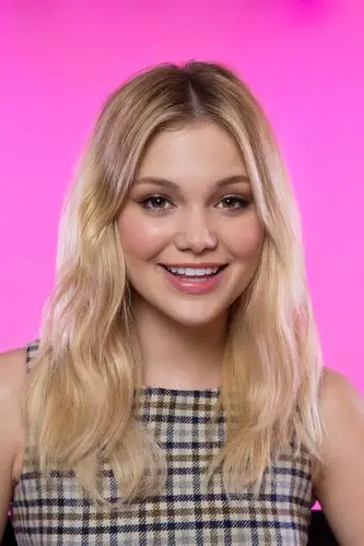 Olivia Holt Protected Face mask - idPoster.com